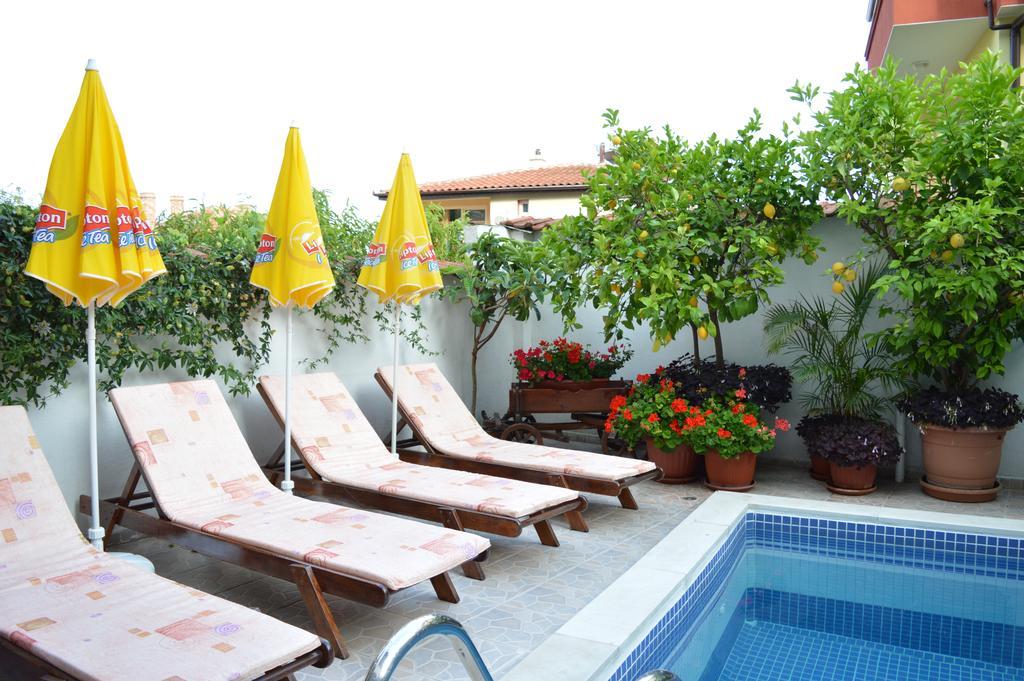 Family Hotel Sofi Sosopol Exterior foto