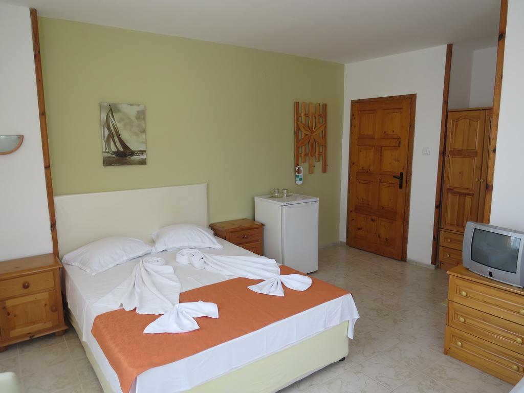 Family Hotel Sofi Sosopol Zimmer foto