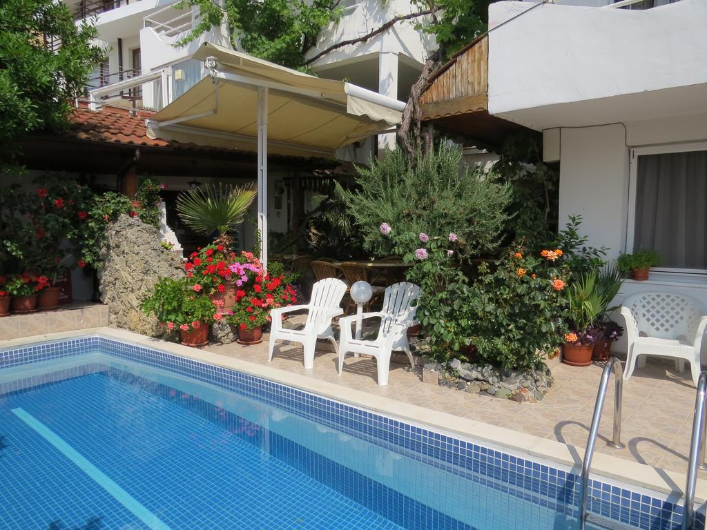 Family Hotel Sofi Sosopol Exterior foto