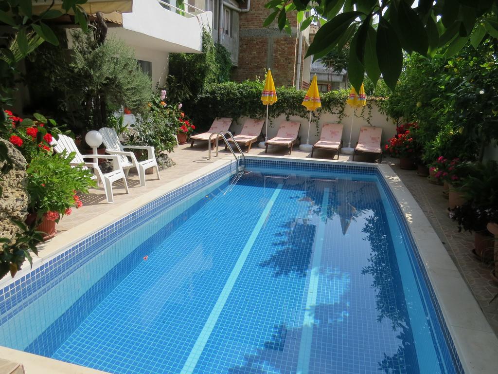 Family Hotel Sofi Sosopol Exterior foto