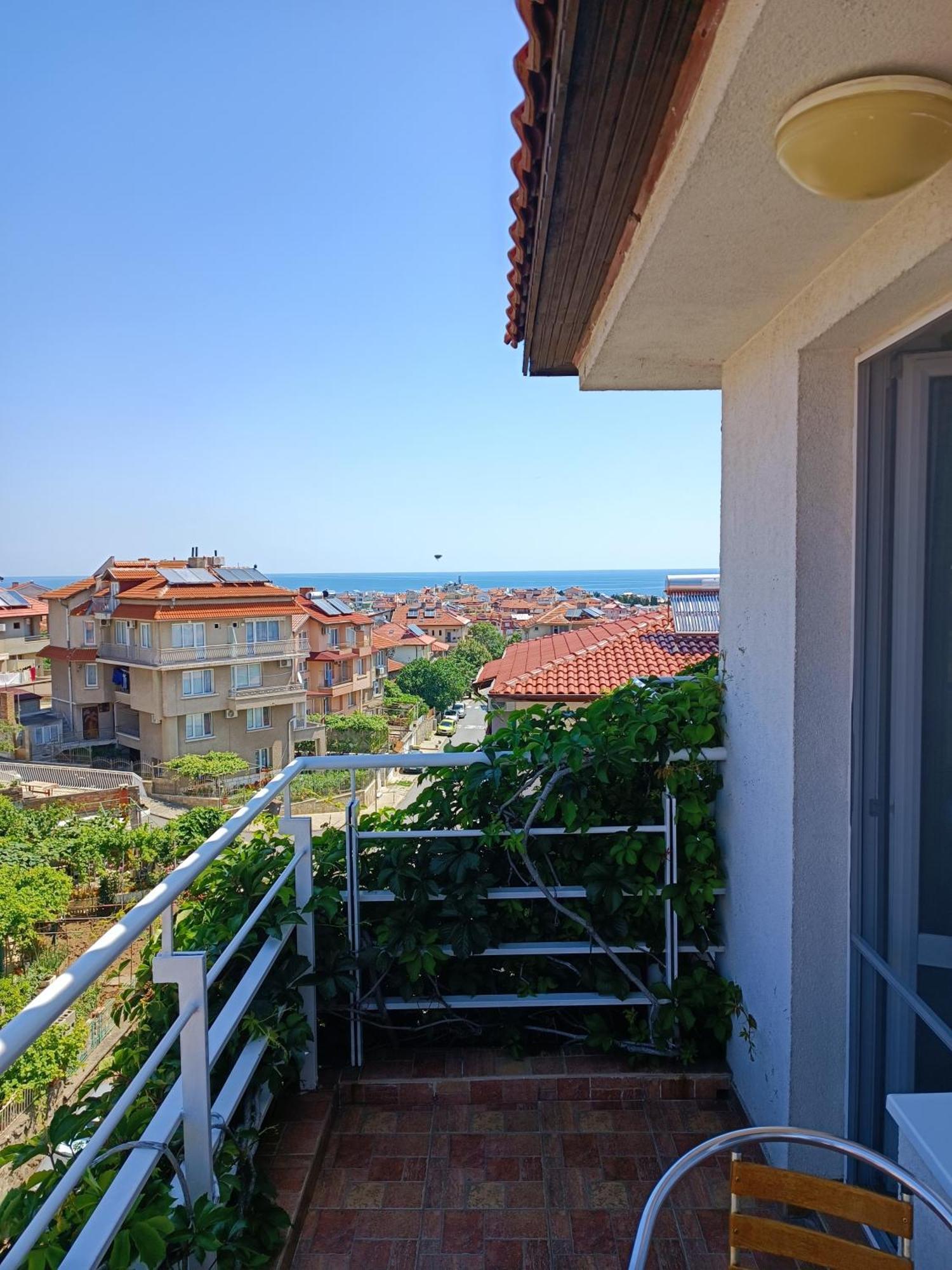 Family Hotel Sofi Sosopol Exterior foto