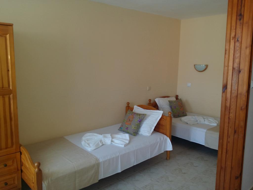 Family Hotel Sofi Sosopol Exterior foto